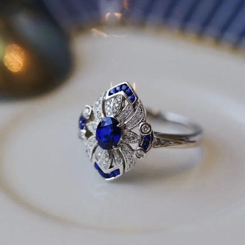Anel de safira azul claro feminino de luxo e clássico da moda